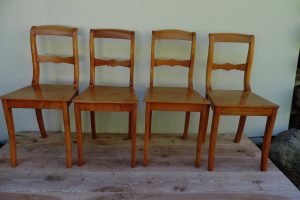 4 Stück Biedermeier-Stühle