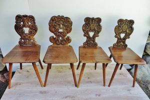 4 Stück aufwendig handgeschnitzte Stühle